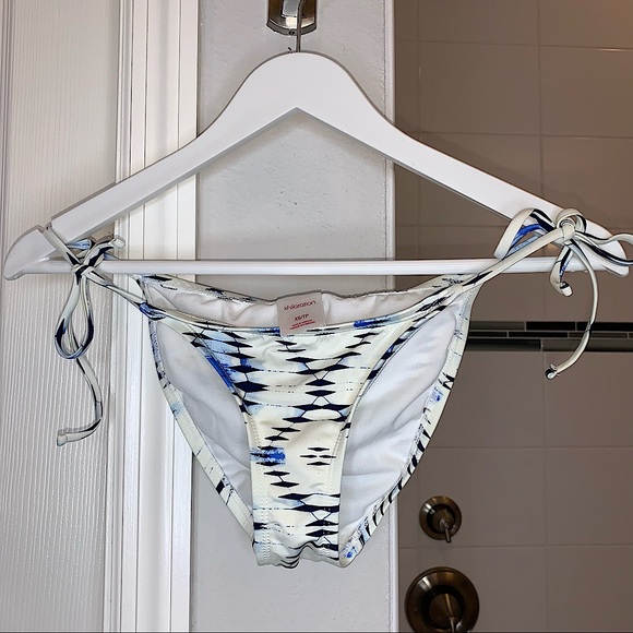 Xhilaration String Bikini Ribbed Bottoms Size XS - Picture 4 of 9
